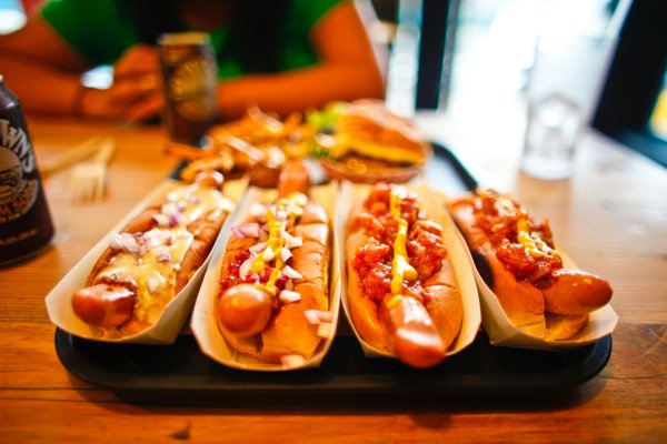 Louez une machine à hot-dog professionnelle pour vos événements